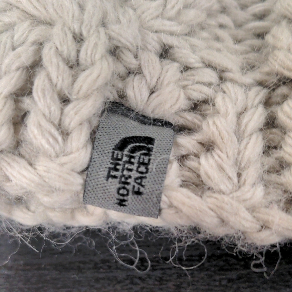 The North Face Cream Cable Knit Beanie - Picture 2 of 3